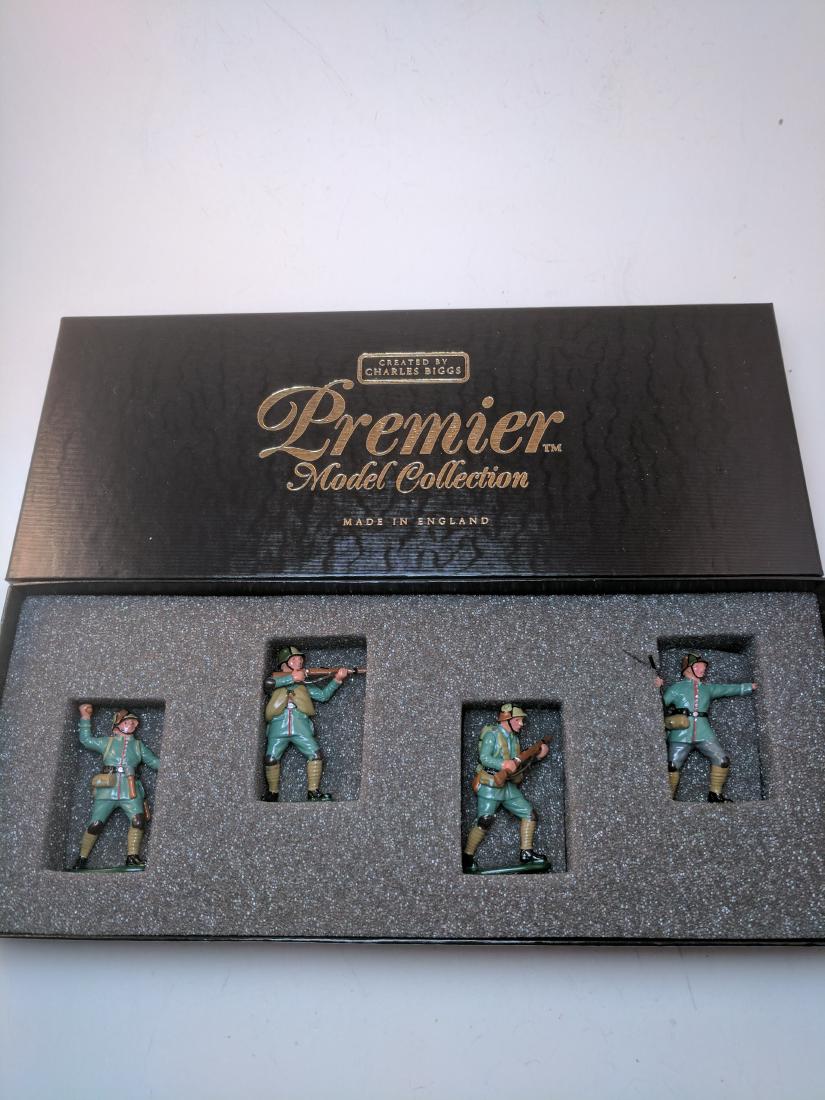 Britains Premier 9909 German Stormtroopers (1 of 1)