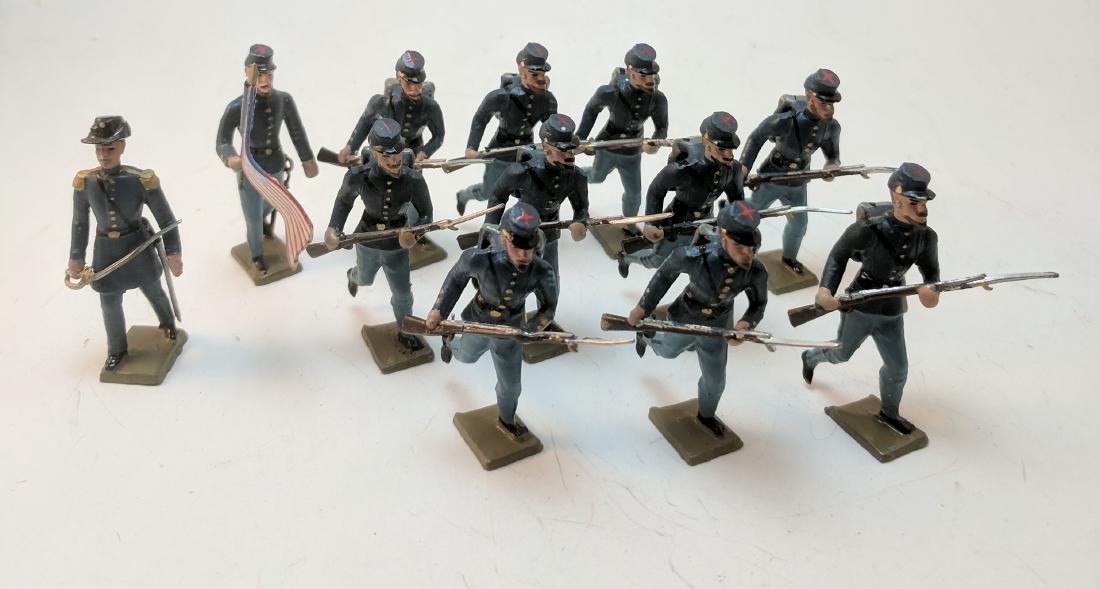 Mignot Union Advancing: 12 Pieces Condition excellent No Box