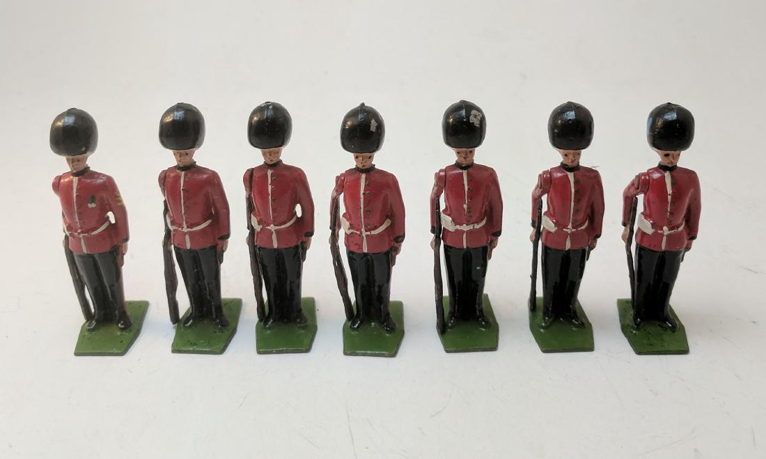 Britains 2078 Irish Guards at Attention (1 of 1)