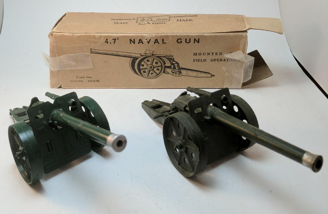 Britains Naval Guns: 2 Pieces Condition Very Good Box Poor