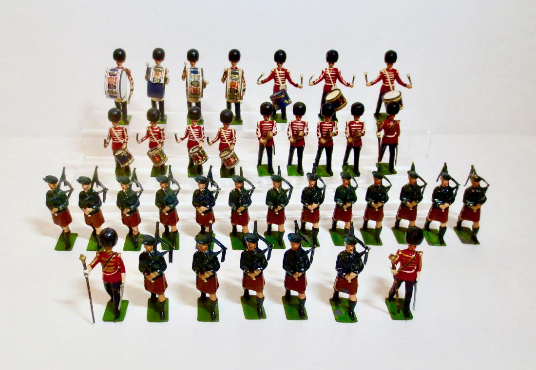 Britains from Set #2096 Drum & Pipe Band (1 of 1)