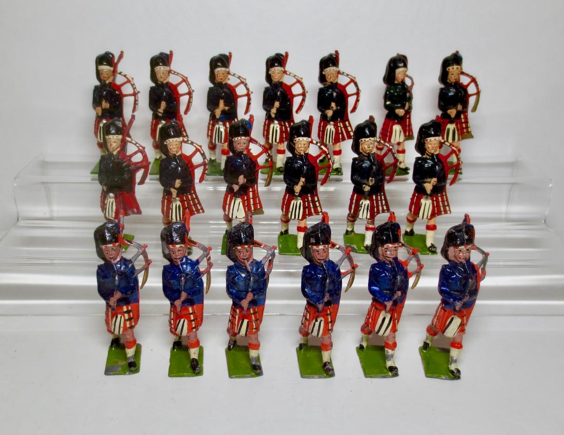 Britains Pipers of the Scots Guards Assortment (1 of 1)