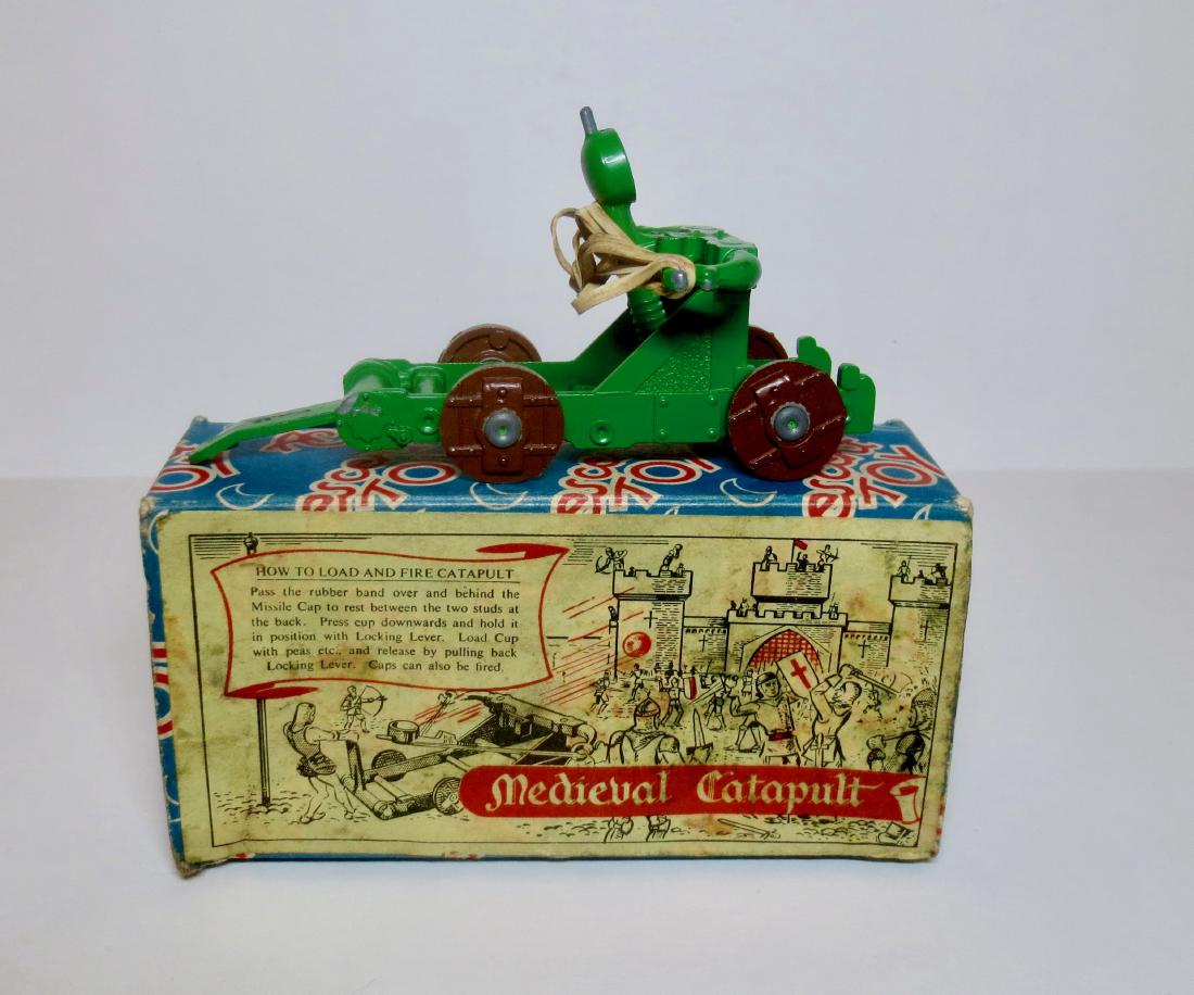 Crescent Set #1450 Medieval Catapult (1 of 1)