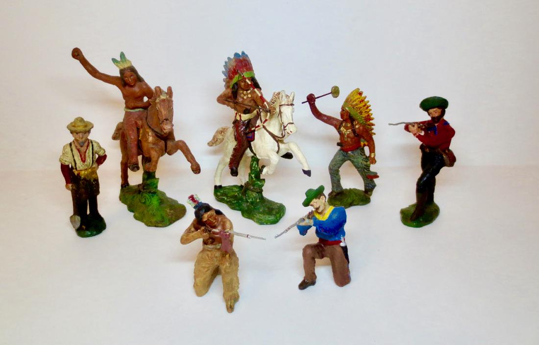 Composition Cowboys and Indians Assortment (1 of 1)