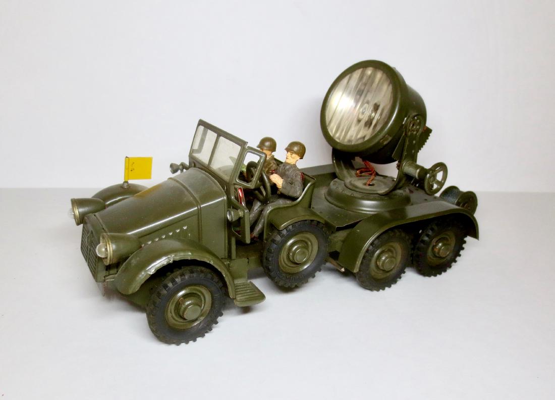 Hausser Krupp Searchlight Truck (1 of 1)