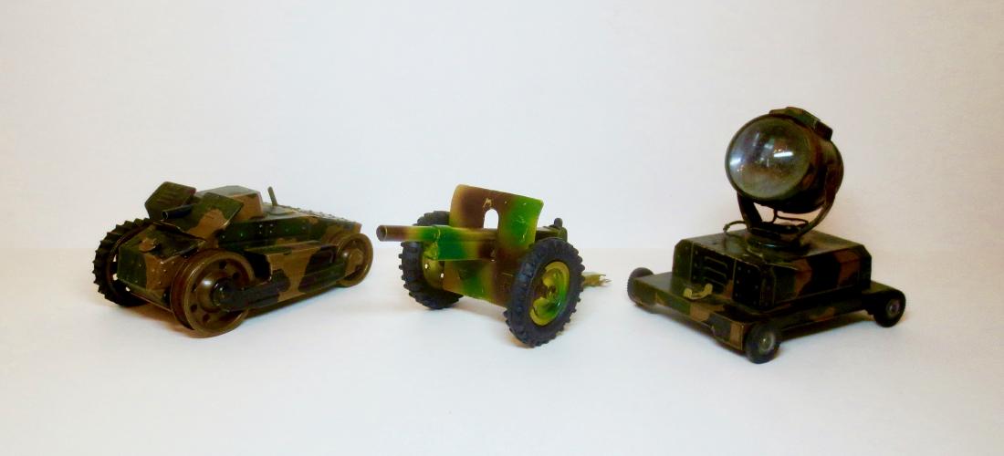 Various Makers Tin Military Vehicle Assortment (1 of 1)