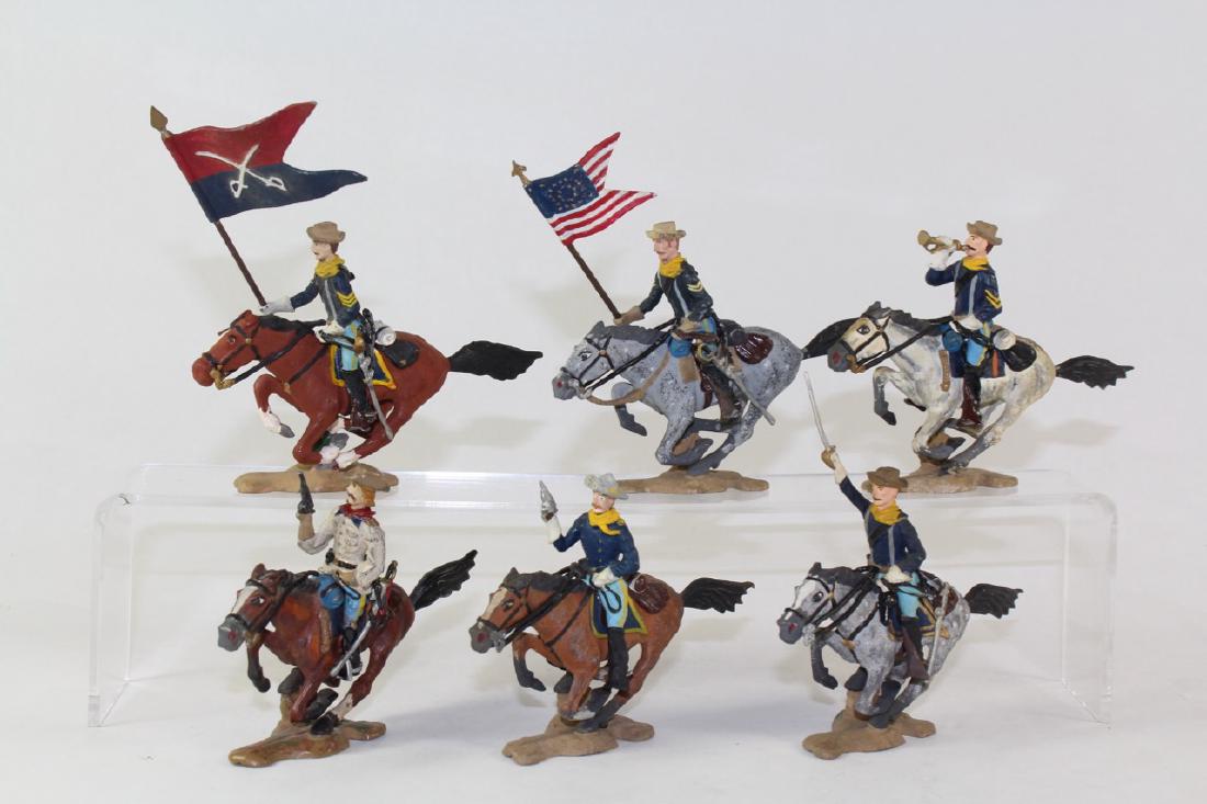 R.G. Bussler 7th Cavalry: With Standards And Buglers Excellent Condition No Box 6 Pieces