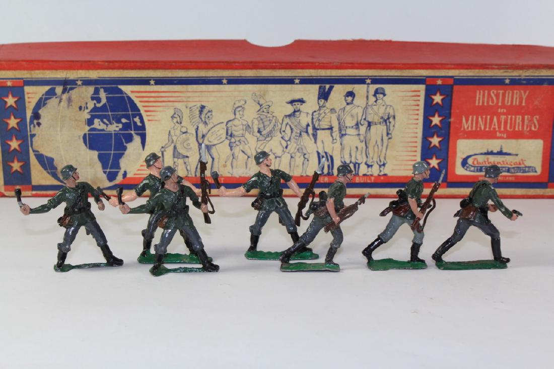 Comet Authenticast #711 German Infantry 1945 (1 of 1)