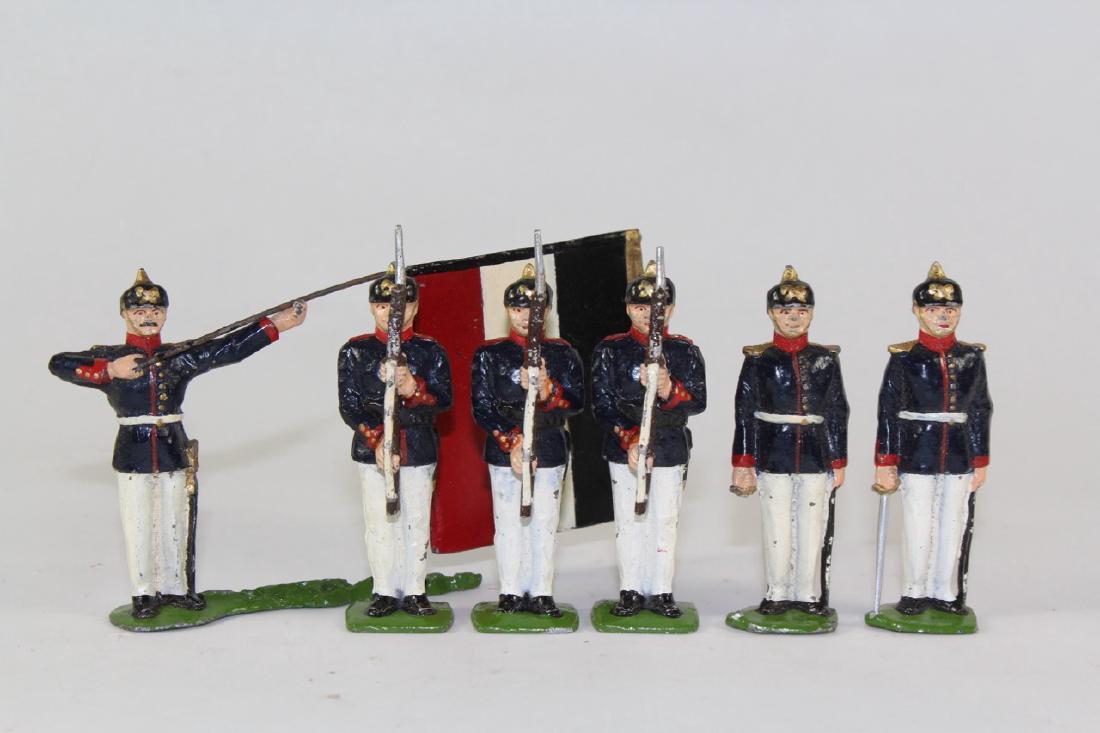 Comet Authenticast German Army With Standard (1 of 1)