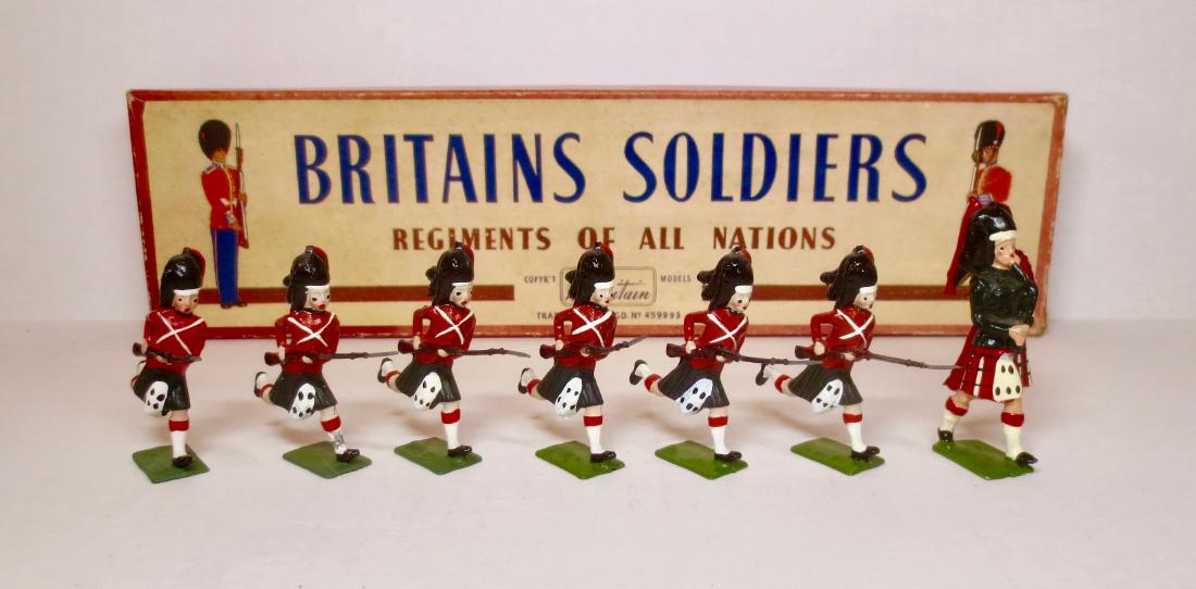 Britains Set #11 Black Watch Charging (1 of 1)