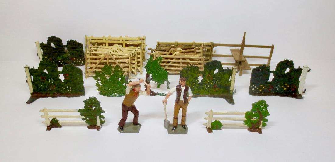 Britains Farm and Garden Assortment (1 of 1)