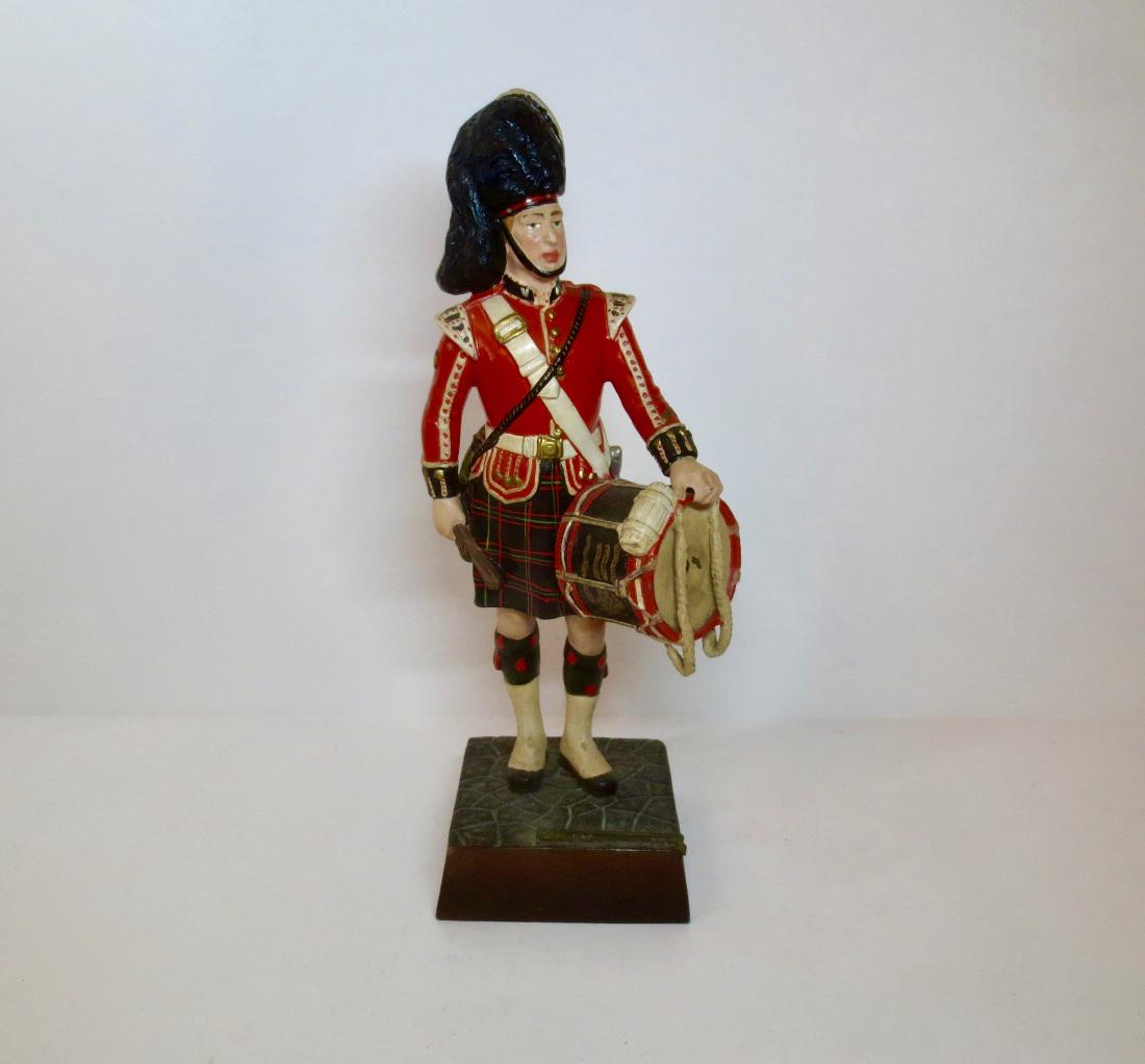 Solid Cast Highlander Drummer 9-1/2" Statue (1 of 1)