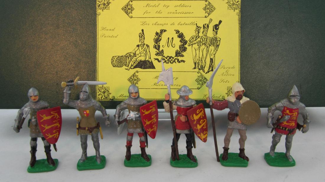 Mulberry Set #RMA English Royal Men at Arms: English Royal Men at Arms fighting in Royal livery. 6 pieces. Condition mint in excellent box.