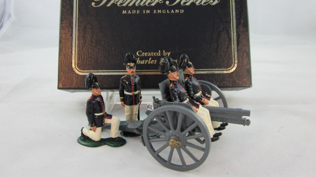 Premier Set #8923 German 7.7cm Gun & Crew: German 7.7cm Gun & 4 crew. 5 pieces. Condition mint in excellent box.