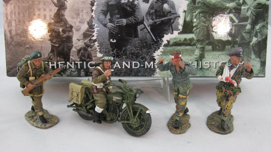 King & Country #DD058 British MP Motor & POW's (1 of 1)