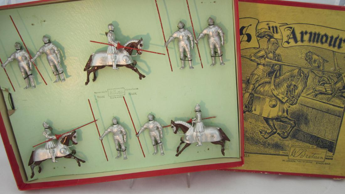 Britains Set #1307 13th Century Knights (1 of 1)