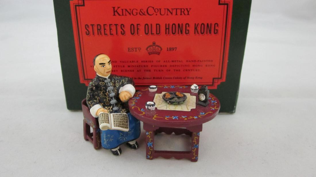 King & Country Set #HK38G Scholar, Table & Chair (1 of 1)