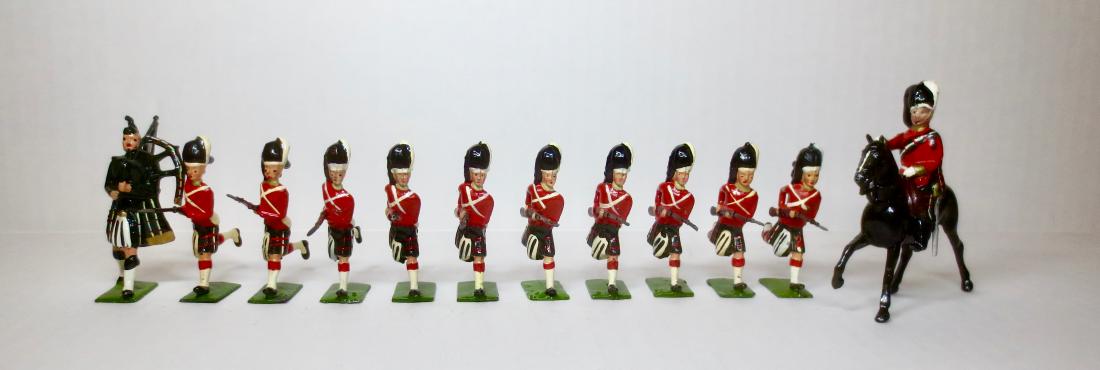 Britains Set #9332 Seaforth Highlanders (1 of 1)