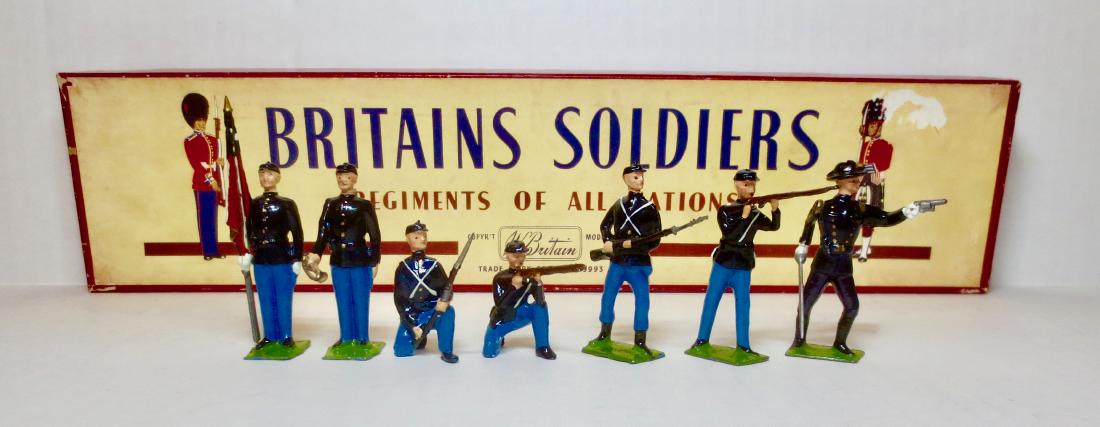Britains Set #2059 Union Infantry (1 of 1)