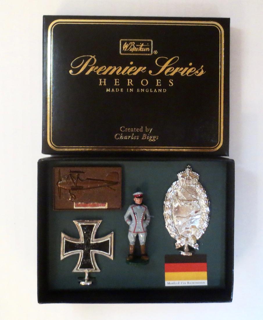 Britains Premier Series Heroes #8934 (1 of 1)