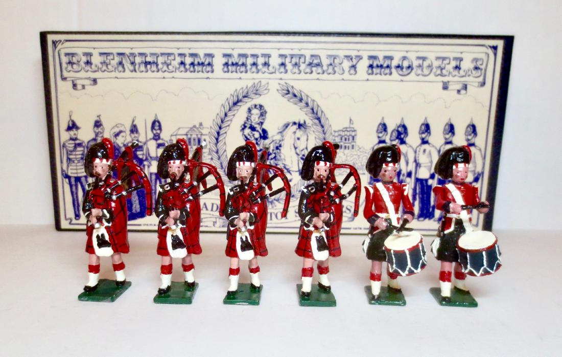 Blenheim Set #38 Black Watch Pipe & Drum (1 of 1)