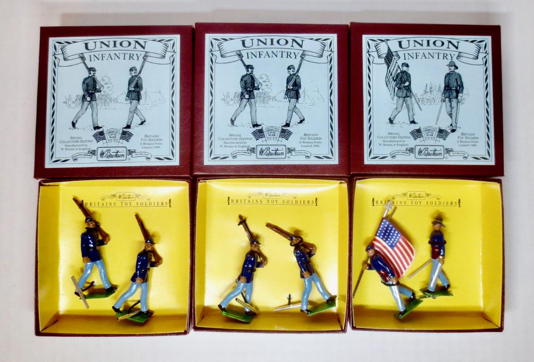 Britains Set #8880 & #8882 Union Infantry (1 of 1)