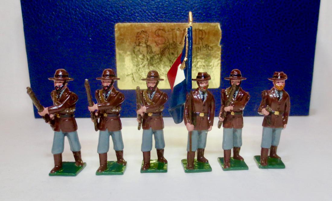 Star Soldiers Set #4 The Boers: 6 pieces. Excellent condition. Box very good.
