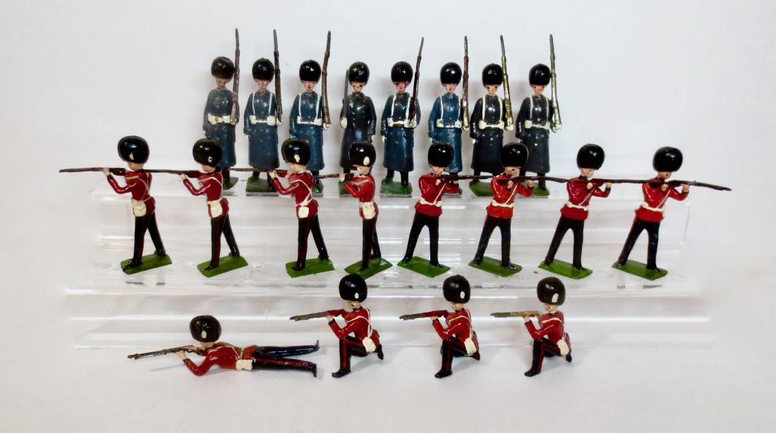 Britains Grenadier Guards Assortment (1 of 1)
