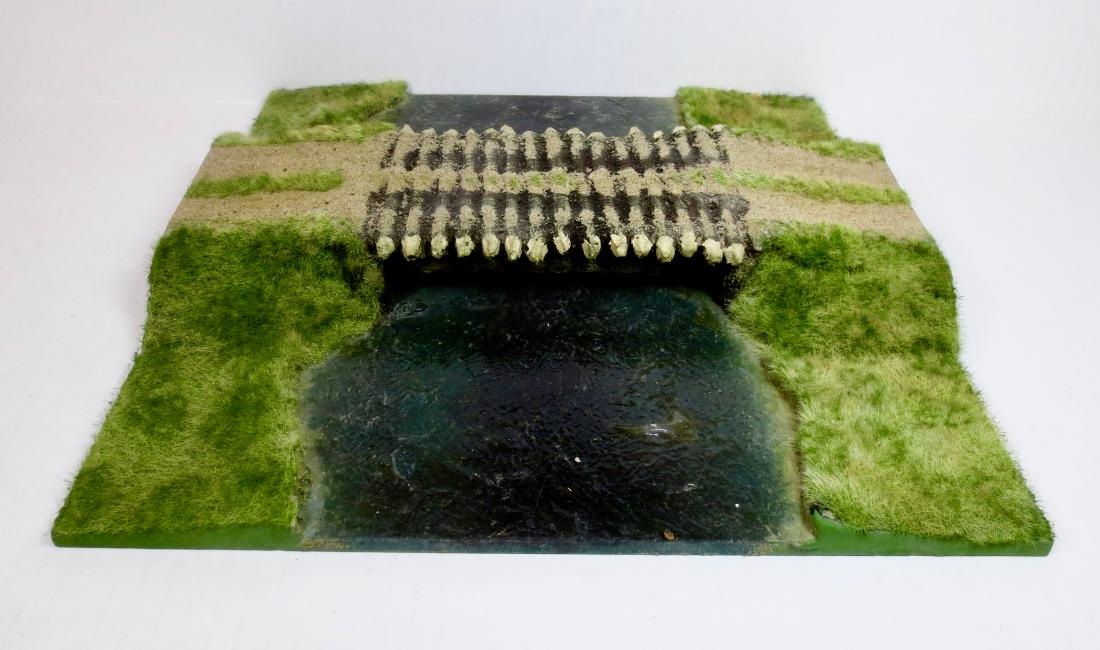 JG Miniatures Road Section with Bridge (1 of 1)