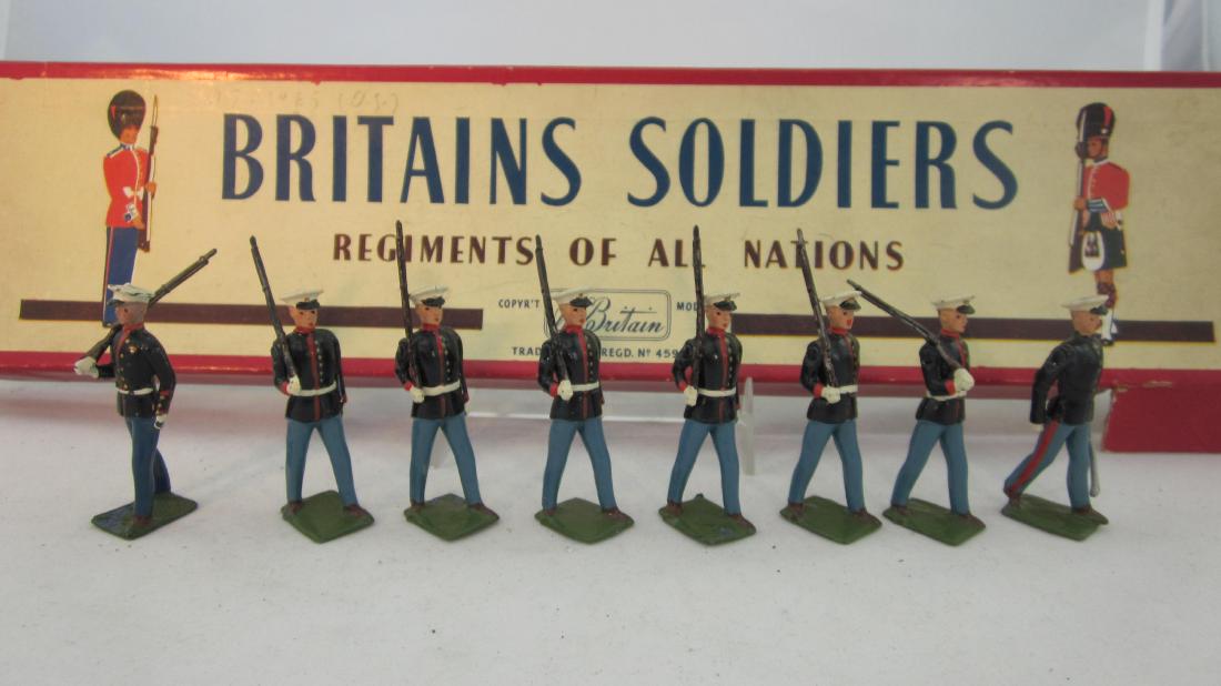 Britains Set #228 U.S. Marines Marching. (1 of 1)