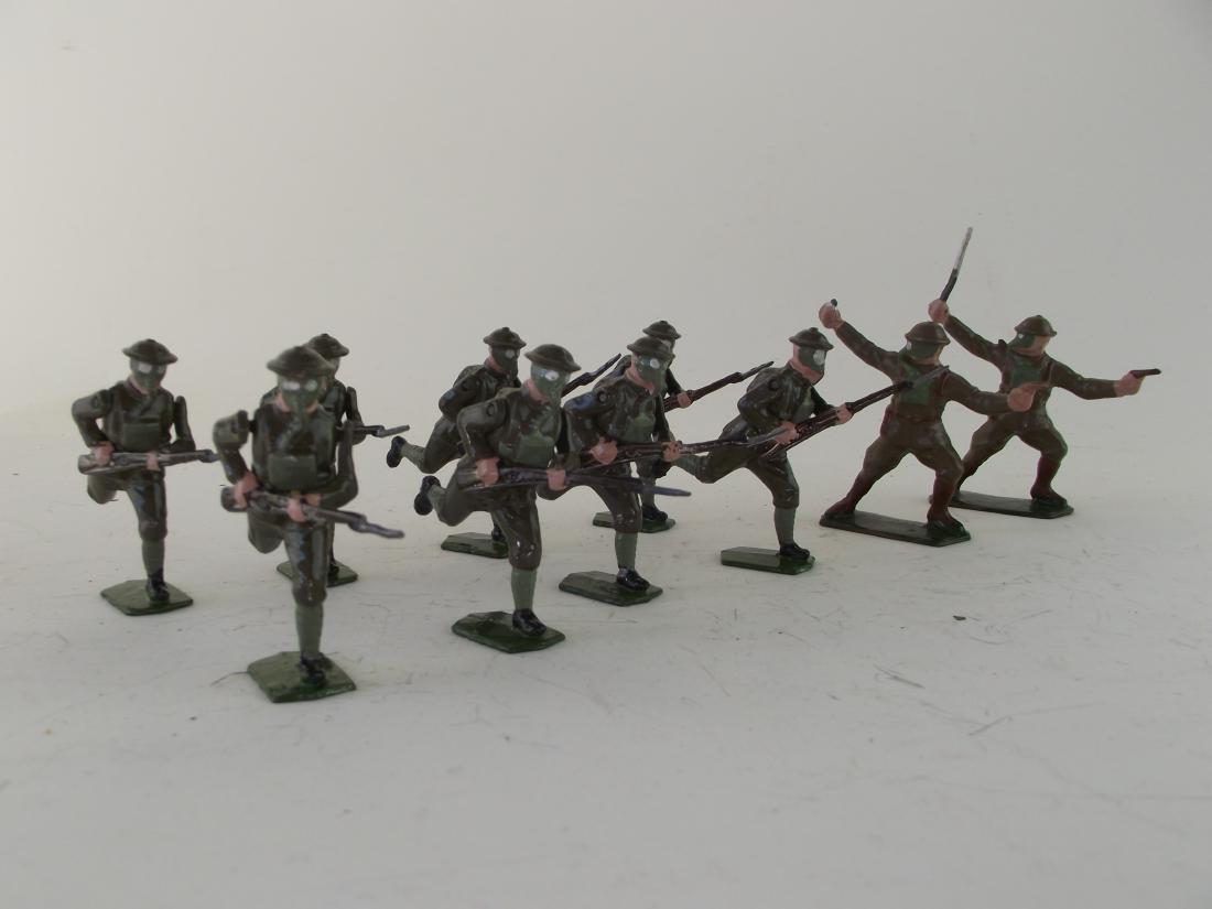 Britains Set #1613 USA  Army in Gas Masks (1 of 1)
