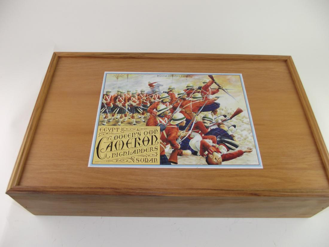 Imperial Heirloom Set Queen's Cameron (1 of 2)