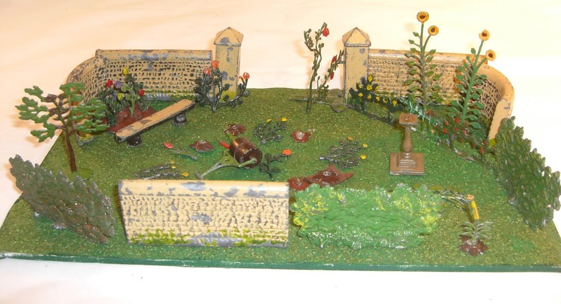 Britains Garden Pieces On Homemade Base (1 of 1)