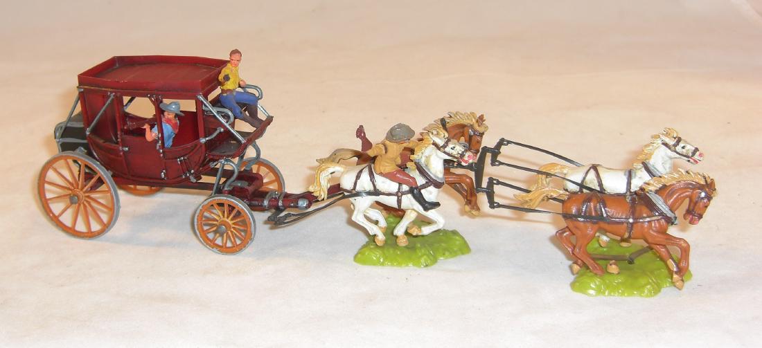 Britains Wells Fargo Overland Plastic Stage Coach (1 of 1)