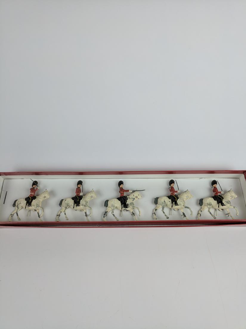 Britains Set 32 Scots Greys (1 of 1)