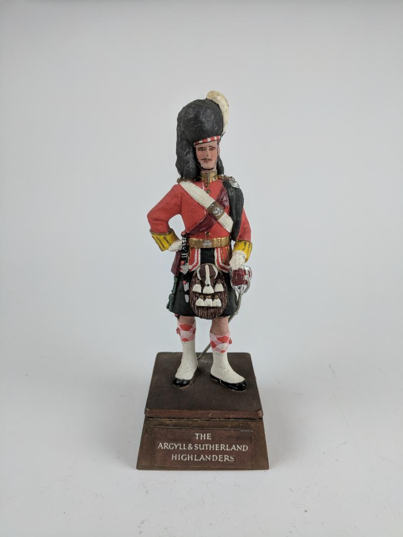 Sentry Box Officer of Argyll and Sutherland (1 of 1)