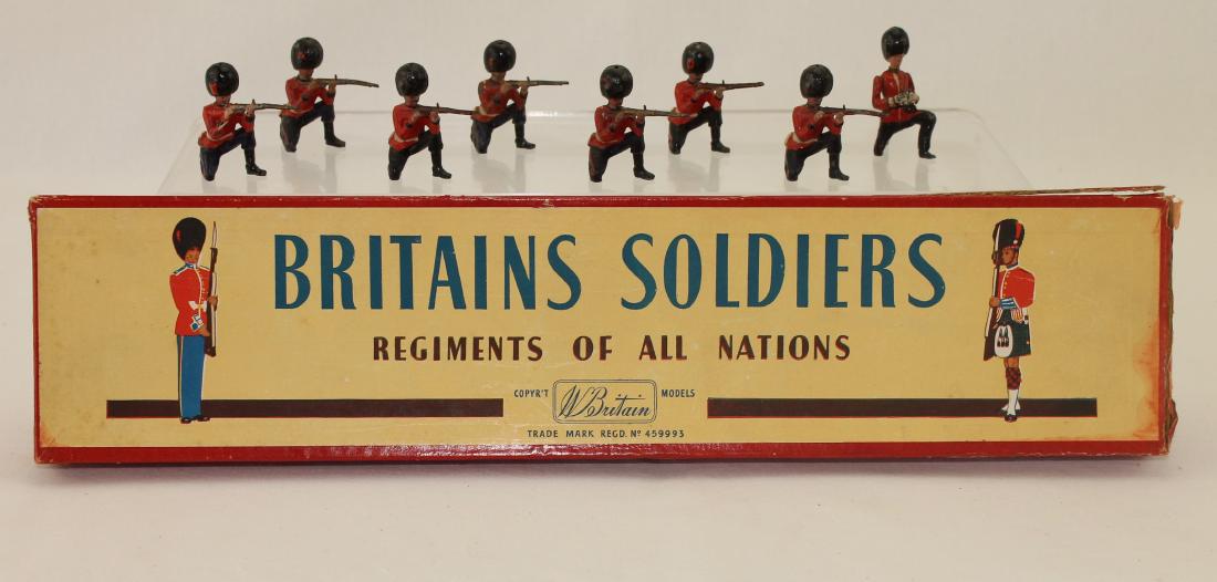 Britains Set #120 Coldstream Guards Firing (1 of 1)