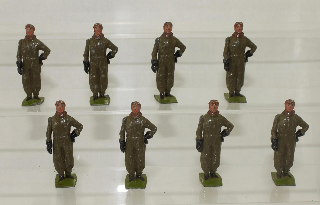 Britains Set #333 US Aviators in Sidcot Suits (1 of 1)