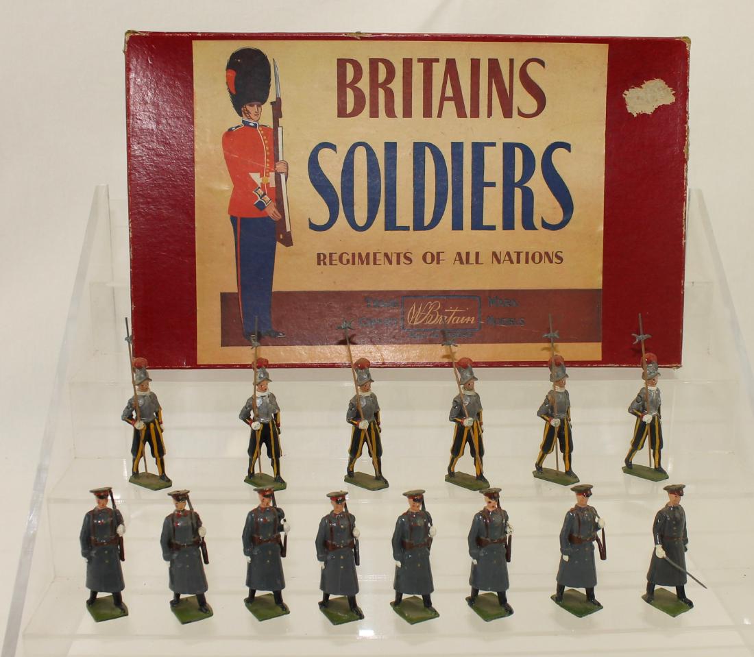 Britains Lot Set #2022 Red Army Guards (1 of 1)