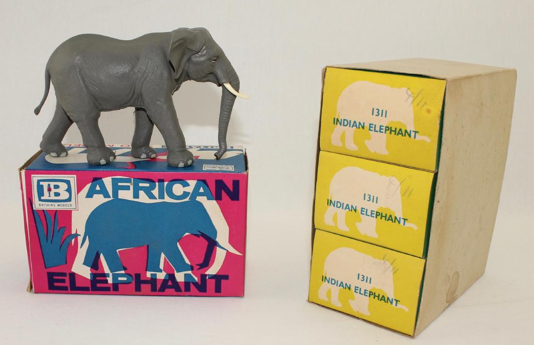 Britains Plastic Lot Zoo Elephants (1 of 1)