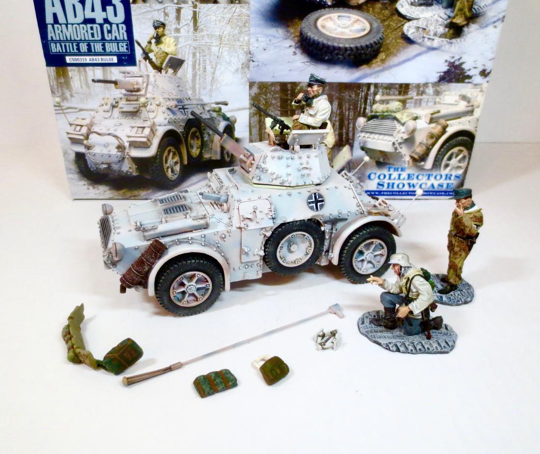 The Collectors Showcase CS00319 AB43 Armored Car: Battle of the Bulge. 9 pieces. Excellent condition. Box excellent.