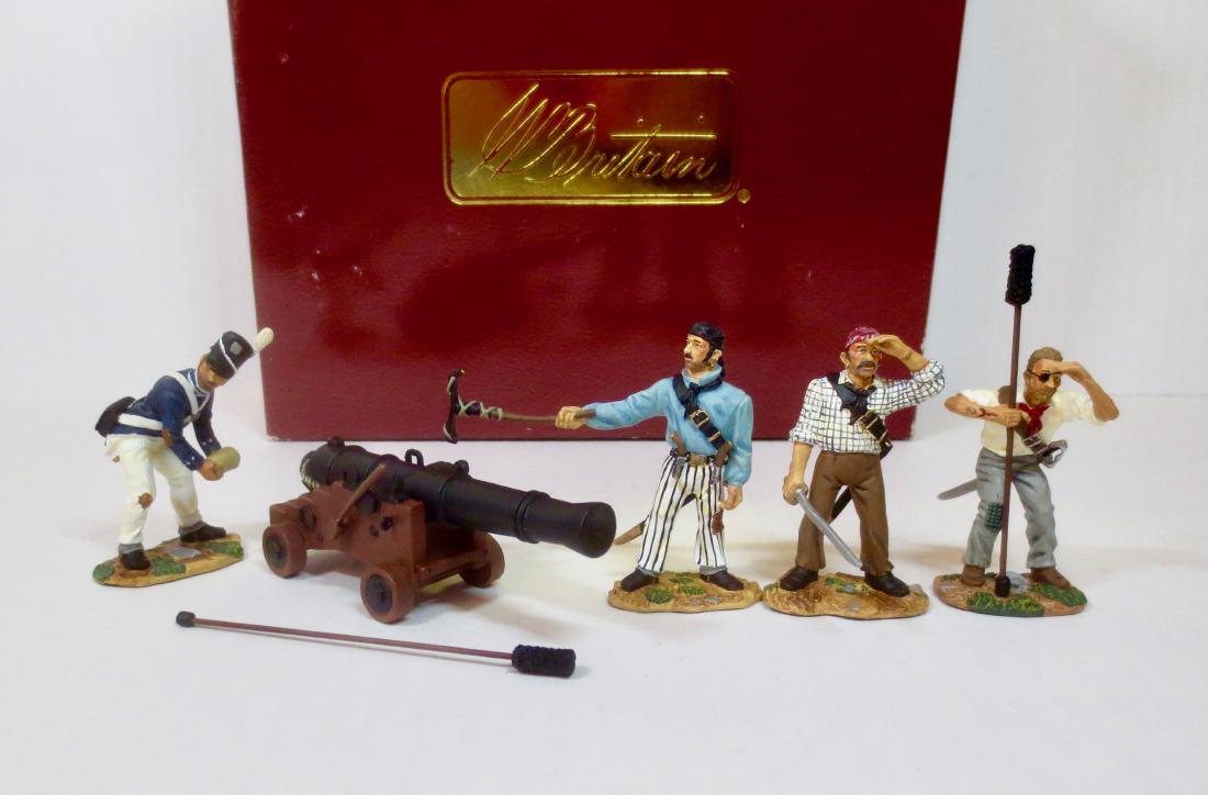 Britains 17519 Pirates With Cannon: 6 pieces. From The Battle of New Orleans Series. Excellent condition. Box excellent.
