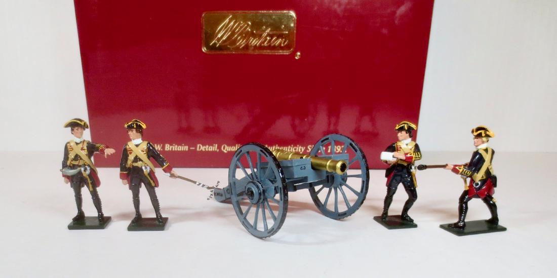 Britains 43144 Redcoats & Bluecoats: British Royal Artillery - 6 Pound Gun and 4 Man Crew, 1754-1763. From The French and Indian War series. 5 pieces. Excellent condition Box excellent.