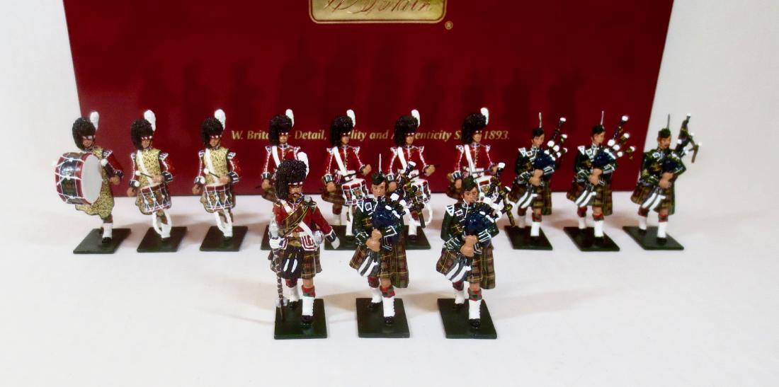 Britains 48008 Pipes and Drums (1 of 1)