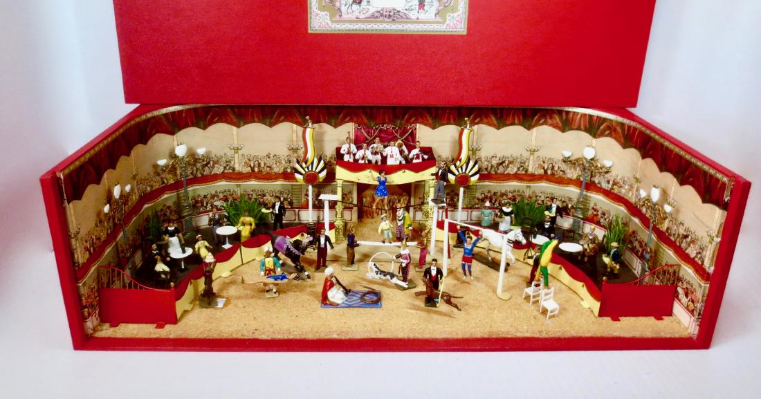 C.B.G Mignot RARE Circus Decorative Boxed Set (1 of 1)