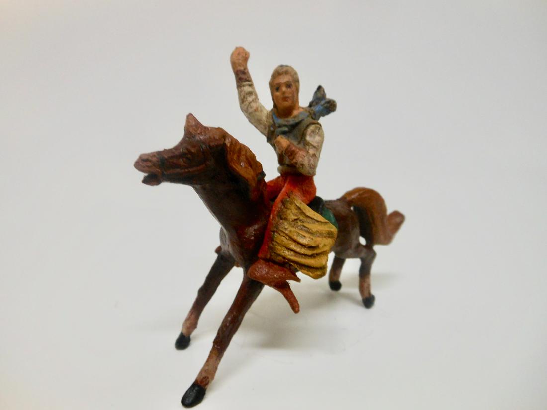 Nardi Calamity Jane on Galloping Horse: 1 piece. Plastic. 65 mm scale. Excellent condition. Unboxed.