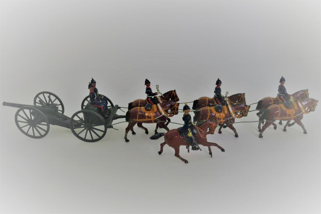 Britains #144 Royal Artillery gun team;: rare second version, collar harness, fumed metal, with just 2 seated men, Fair-good, two helmet balls, one hoof and gun spring missing (1906) 11 pieces