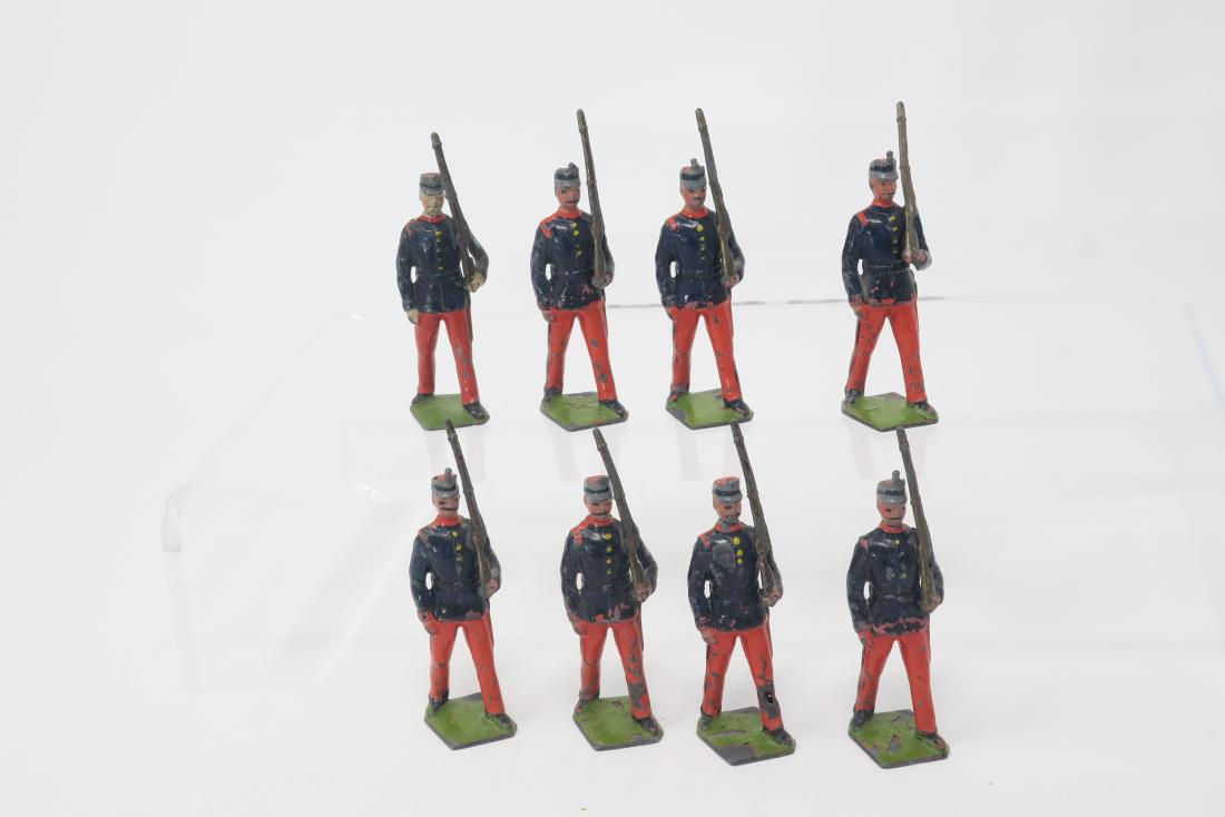 Britains #92 Spanish infantry at the slope (1 of 1)
