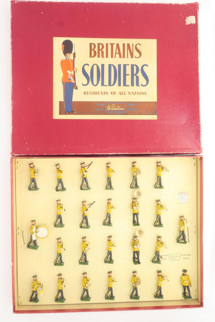 Britains #2110 US Military Band, Full Dress (1 of 1)