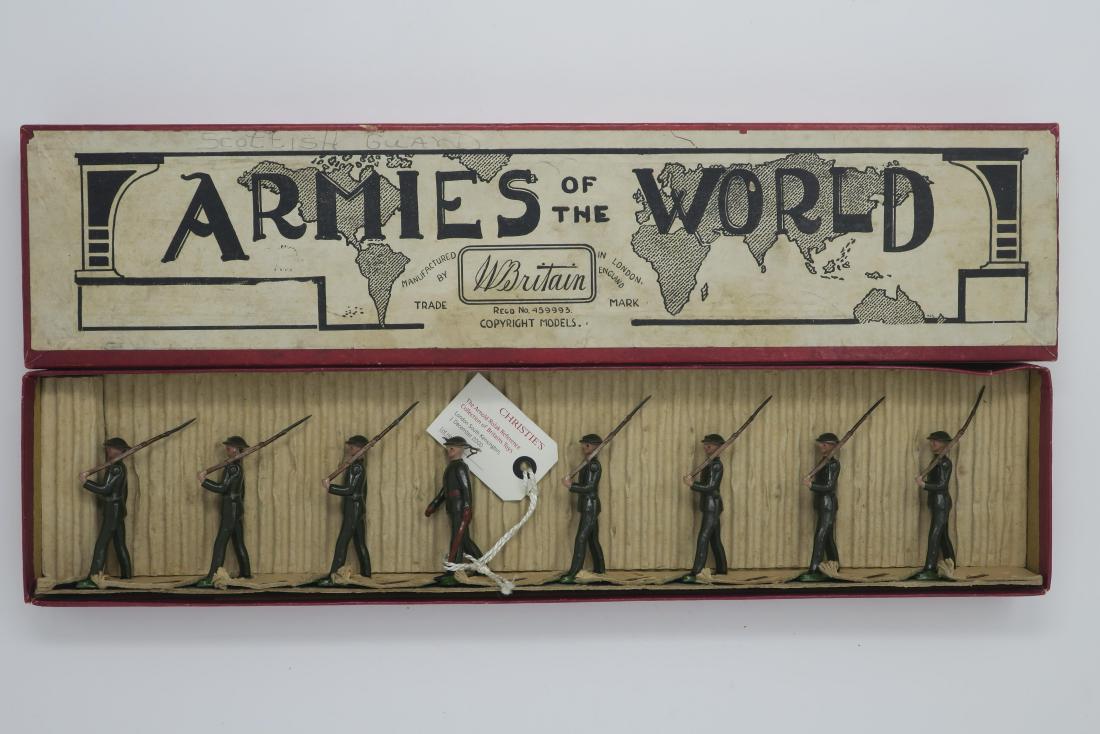 Britains #1834 Scots Guards in steel helmets (1 of 1)